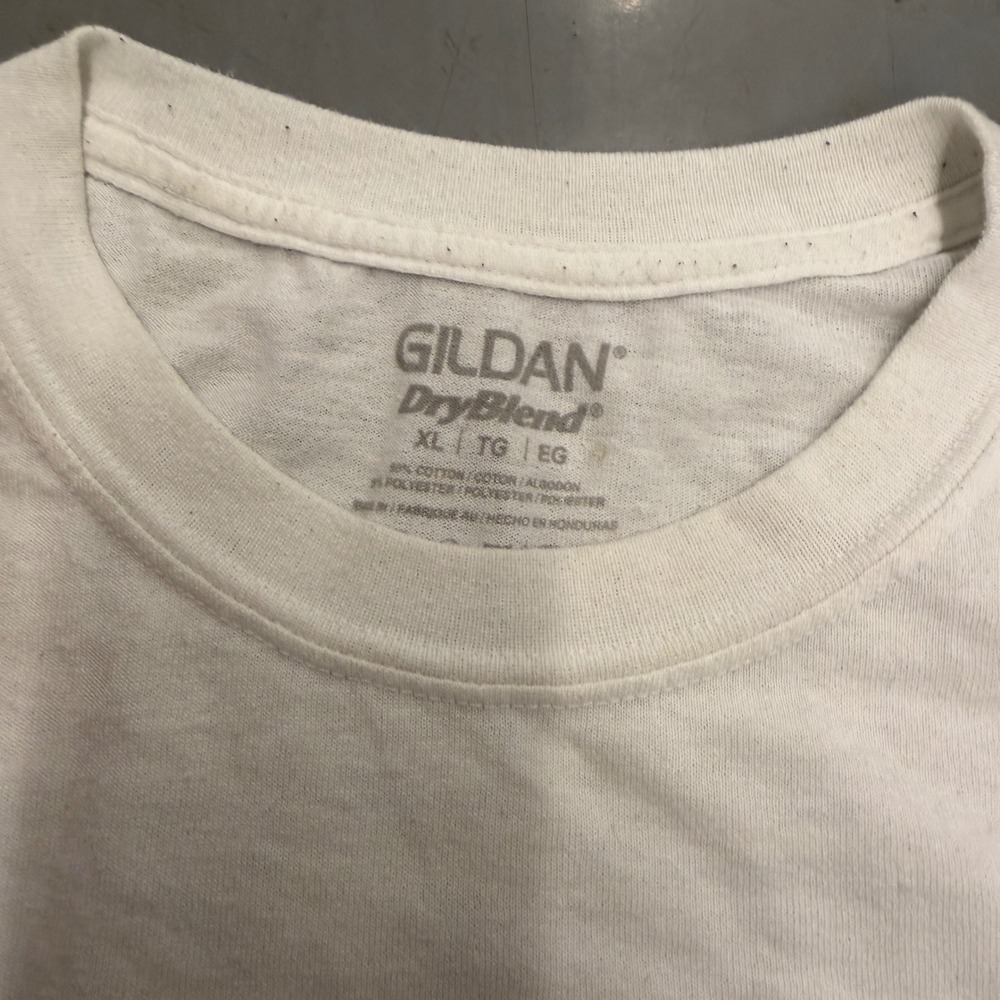 Gildan BYU Cougars Sailor Hat Mascot Graphic T-Shirt Mens XL White NCAA - Picture 4 of 10